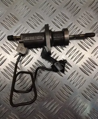 Clutch slave cylinder