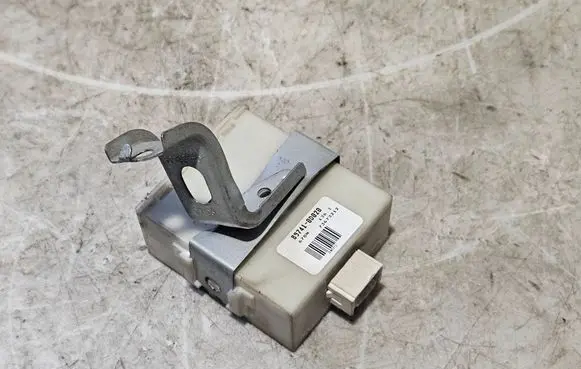 Toyota Yaris Door central lock control unit/module 897410D020