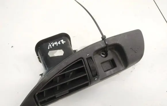 Fiat Ulysse Dash center air vent grill A1000119 226427