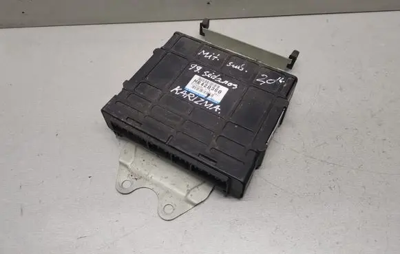 Mitsubishi Carisma Engine control unit/module MR420360 E2T68484