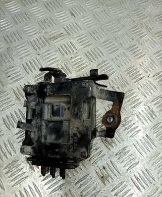 Volkswagen Touran I Vacuum valve 03G131051 700678040