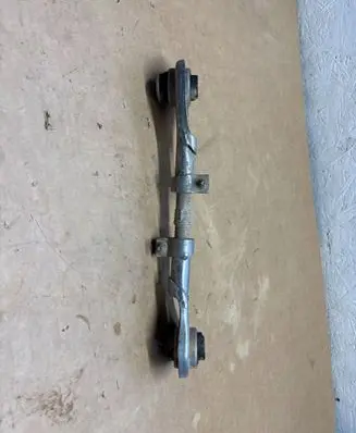 Peugeot 3008 II Rear control arm