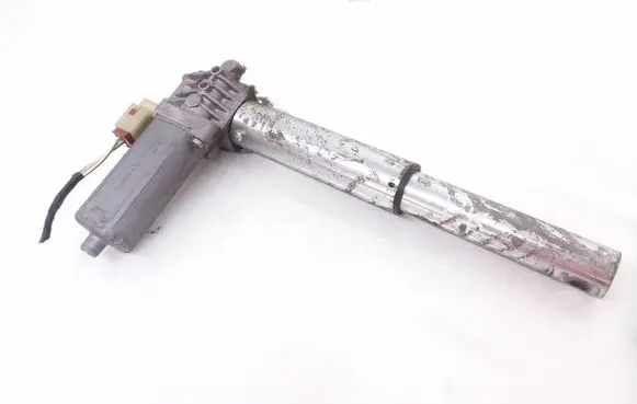 BMW 5 E60 E61 Seat adjustment motor 8321086 0390203233