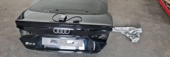 Tailgate/trunk/boot lid