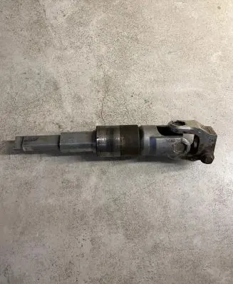 Volvo XC70 Steering column universal joint W1506554