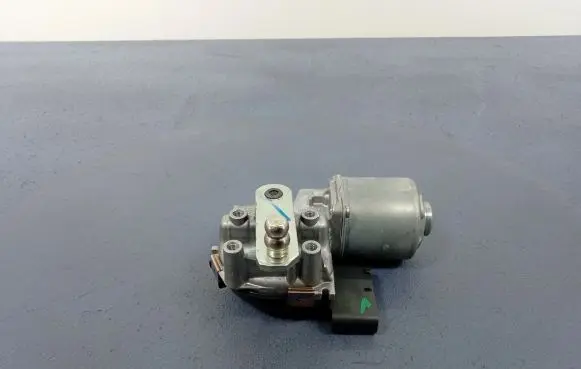 Ford Puma Front wiper linkage and motor H1BB-17504-AF