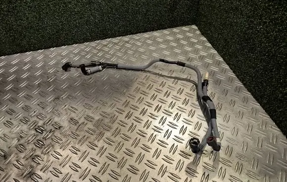 Mercedes-Benz Citan II W420 Fuel line pipe 166735291R
