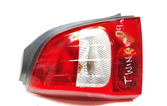 Renault Twingo II Rear/tail lights 8200387886 2VA965454
