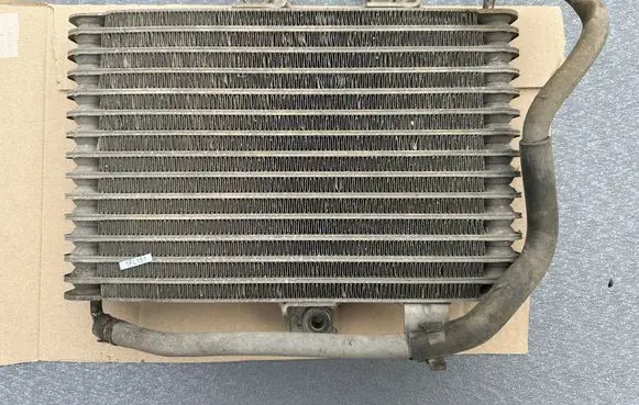Nissan Patrol Y61 Gearbox / Transmission oil cooler 21606VB901