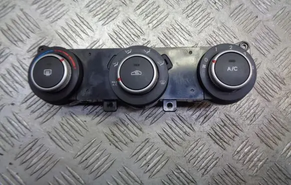 KIA Ceed Interior fan control switch 97250-1H221