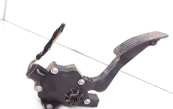 Subaru Forester SH Accelerator throttle pedal 08M18C00714 36010AG140 1988007120