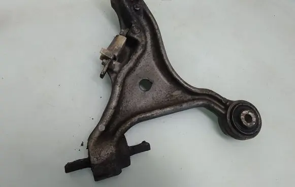Front lower control arm/wishbone