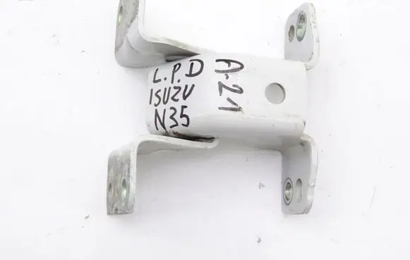 Isuzu N Series Front door hinge set 