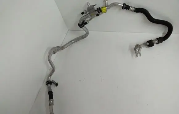 Maserati Ghibli Air conditioning (A/C) pipe/hose 670004945