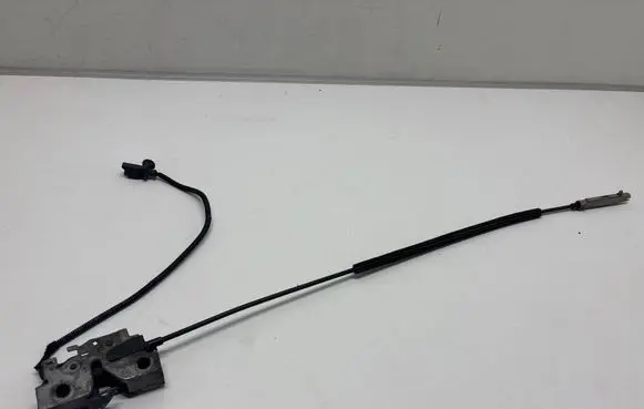 Volkswagen PASSAT B8 Engine bonnet/hood lock/catch