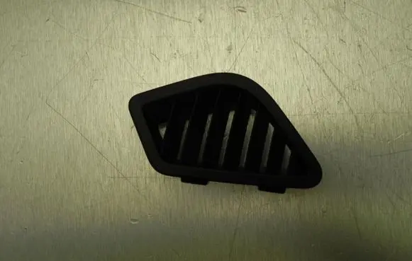 Ford Mustang VI Rear air vent grill 9218519