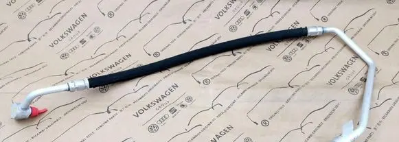 Volkswagen Touareg III Engine coolant pipe/hose 4M0816741CN
