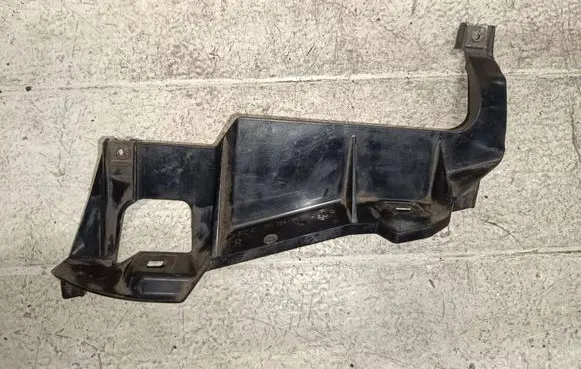 BMW 5 E39 Headlight/headlamp mounting bracket 15372400