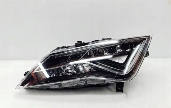 Seat Leon (5F) Headlights/headlamps set 