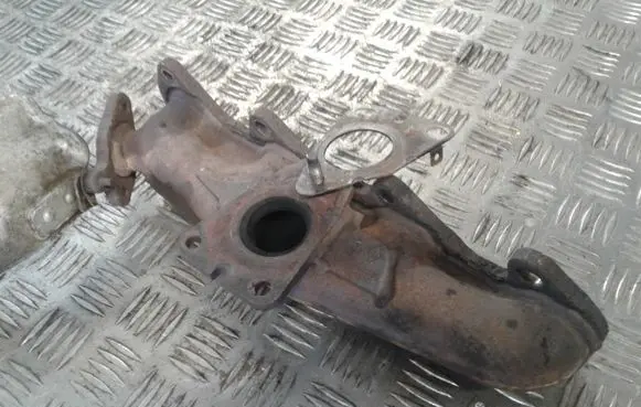 Renault Espace - Grand espace IV Exhaust manifold 82443150