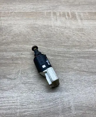 Peugeot 206 CC Brake pedal sensor switch 9643478880