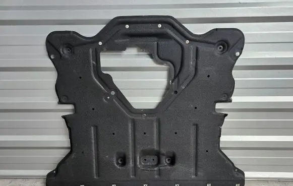 Alfa Romeo Stelvio Engine splash shield/under tray
