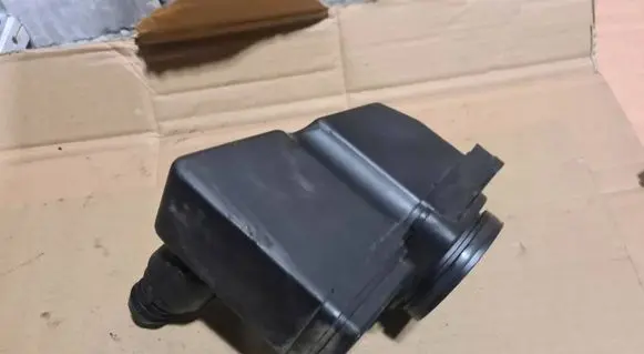 Volkswagen Golf IV Breather hose/pipe 