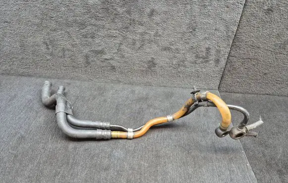 Audi A6 S6 C5 4B Fuel line pipe 059130307AK 059130307AG 059130307C