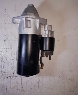 Volkswagen PASSAT B5.5 Starter motor 0001110066 068911024