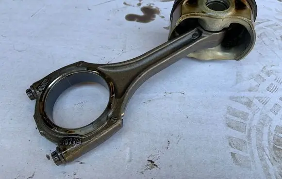 Audi A7 S7 4G Piston with connecting rod 079198401J 079107066EM
