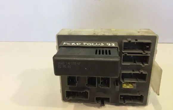 Ford Focus Fuse module 98AG14K150AF