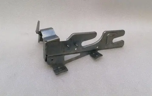 Mercedes-Benz E W213 Fuel filter bracket/mount holder A2135005500