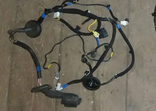 Hyundai i30 Front door wiring loom/harness boot 91612G4150