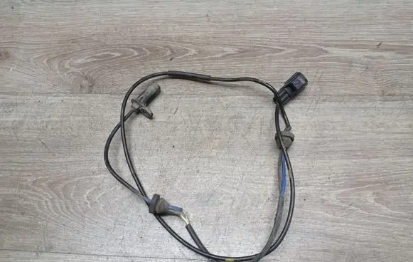 Volvo V70 ABS brake wheel speed sensor 10071100133 9467580