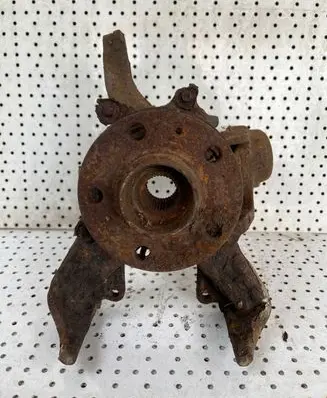 Volkswagen Golf IV Front wheel hub spindle knuckle