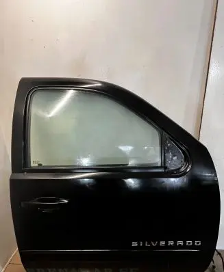 Chevrolet Silverado Front door