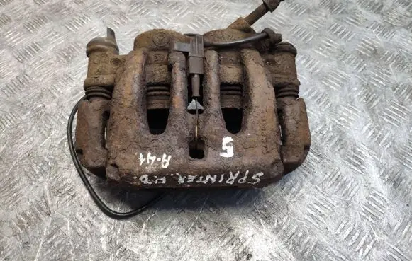 Mercedes-Benz Sprinter W906 Front brake caliper