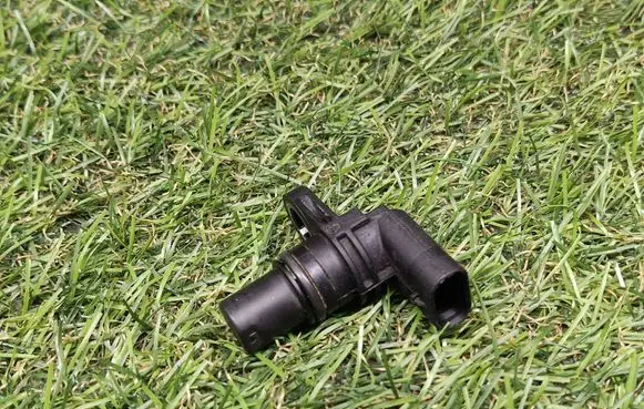 Audi Q5 SQ5 8R Camshaft speed sensor 07L905163A PA66GF30