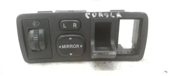Wing mirror switch