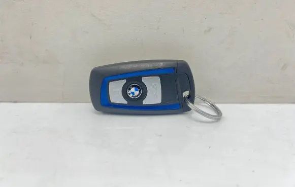 BMW 2 F22 F23 Ignition key/card 