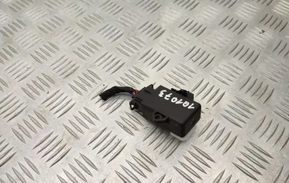 Skoda Scala Seat heating relay 2Q0959772