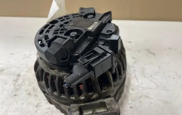 BMW 3 E46 Generator/alternator 0124525045 752138401 752149001