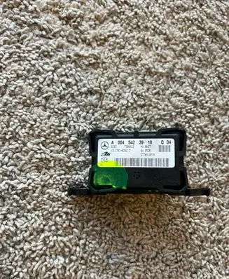 Mercedes-Benz S W221 Acceleration sensor 0045423918