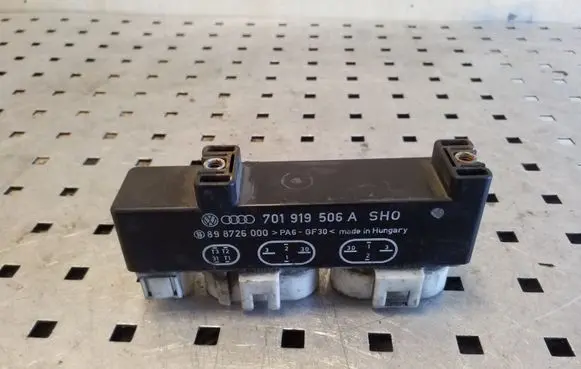 Coolant fan relay