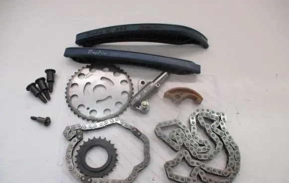 Renault Trafic III (X82) Timing chain (engine) M9R710