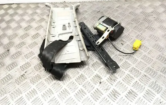 Volkswagen Polo IV 9N3 Front seatbelt 6Q0857819 5424029 604782600A