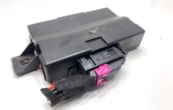 Audi A7 S7 4G Gateway control module 4G8907468F
