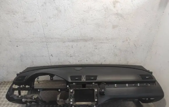 Volkswagen PASSAT B6 Dashboard 3C1857003RP 23052996 0622155962