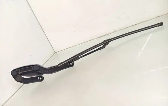 Mercedes-Benz CLS C219 Front wiper blade arm A2118200444
