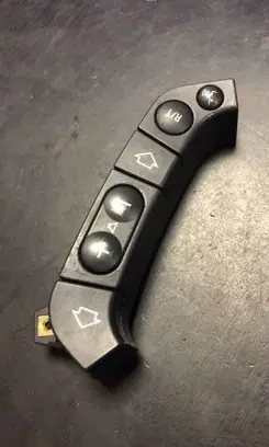 BMW X5 E53 Steering wheel buttons/switches 6903396
